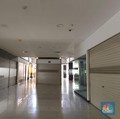 Kasihan Mal Sepi Bak Kuburan di Jabodetabek, Cuma Bisa Nunggu