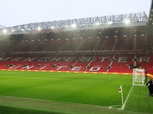 MU Bobrok di Lapangan dan di Kateringnya