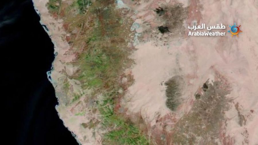 Penampakannya terlihat melalui satelit dataran hijau di Jeddah, Makkah Al-Mukarramah dan Al-Madinah Al-Munawwarah. Curah hujan tinggi membuat sejumlah wilayah di Arab Saudi berubah menjadi hijau. (Dok: Climate Extremes via ArabiaWeather)
