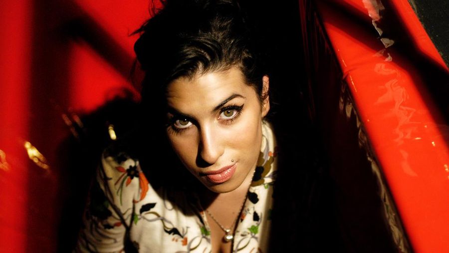 Amy Winehouse (Redferns/Rob Verhorst)