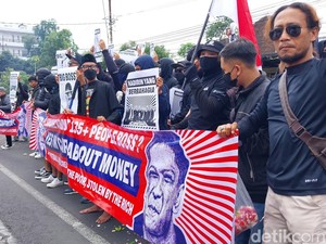 Penuhi Nazar Bebas, Ambon Fanda Pulang Jalan Kaki ke Splendid Kota Malang