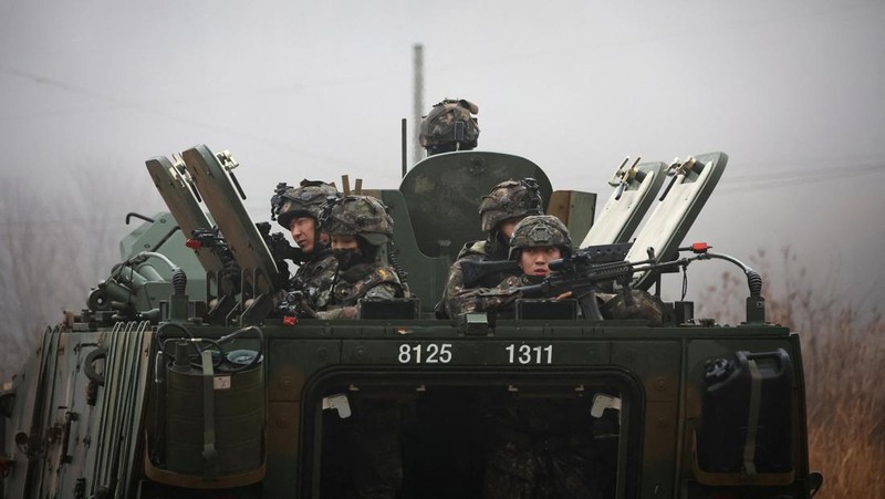 Tentara Korsel-AS gelar latihan militer gabungan dekat perbatasan Korea Utara. (Getty Images/Chung Sung-Jun)
