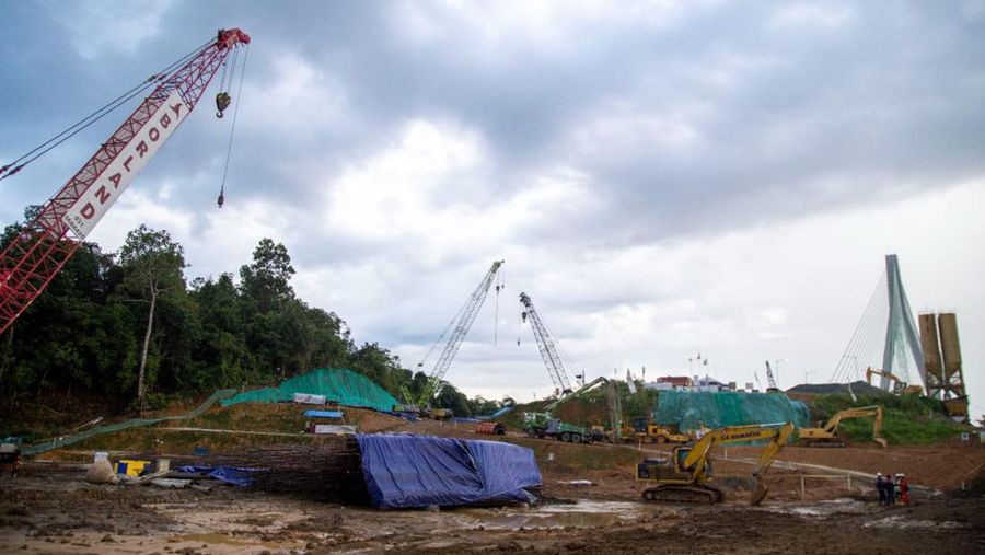 Kementerian Pekerjaan Umum dan Perumahan Rakyat (PUPR) menyelesaikan pembangunan Jalan Lingkar Sepaku untuk mendukung konektivitas menuju Kawasan Inti Pusat Pemerintahan (KIPP) Ibu Kota Negara (IKN) Nusantara, di Kalimantan Timur. (Dok. Kementerian PUPR)