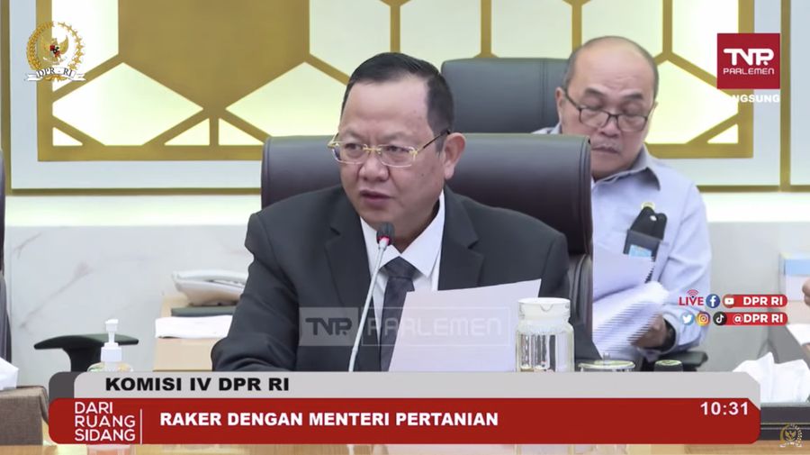 Komisi IV DPR RI Rapat Kerja dengan Menteri Pertanian dan RDP dengan Dirut Perum Bulog, Dirut PT. RNI/Holding Pangan ID FOOD; dan Dirut PT. Pupuk Indonesia (Persero) membahas Pelaksanaan Anggaran Tahun 2022 dan Rencana Program dan Kegiatan Tahun 2023 pada Senin, (16/1/2023). (Tangkapan Layar Youtube Komisi IV DPR RI Channel)