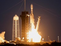 Kirim WA Tanpa Internet, iPhone 15 Pakai Satelit Elon Musk