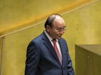 Tetangga RI Gonjang-Ganjing, Presiden Vietnam Tetiba Mundur
