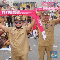 Kades Minta ke Jokowi Dana Desa Rp 5 Miliar Setahun