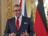 Rusia Minggir Dulu, Inggris Mau Jatuhkan 'Bom' ke Negara Ini