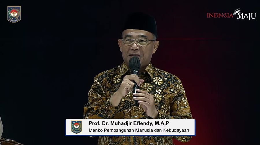 Menko Pembangunan Manusia dan Kebudayaan Muhadjir Effendy dalam Rakornas Kepala Desa dan Forkopimda Tahun 2023. (Tangkapan Layar Youtube Kemendagri RI)