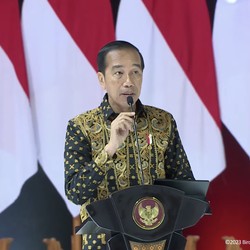 Peringatan Jokowi: Kepala Daerah Blusukan, Jangan Cuma Diam!