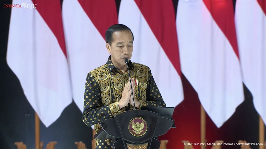 Presiden Jokowi Resmikan Pembukaan Rakornas Kepala Daerah dan Forum Komunikasi Pimpinan Daerah se-Indonesia Tahun 2023, SICC Sentul, Kabupaten Bogor, 17 Januari 2023. (Tangkapan Layar Youtube Sekretariat Presiden)