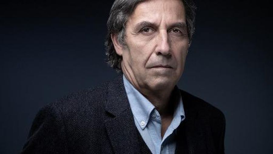 French historian, anthropologist, demographer, sociologist and political scientist Emmanuel Todd poses during a photo session on January 31, 2022 in Paris. (Photo by JOEL SAGET / AFP)
