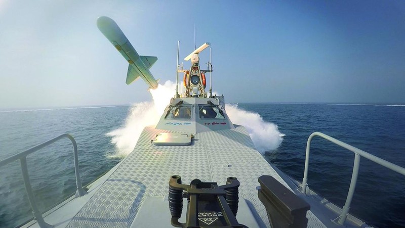 A missile is launched during an exercise of the Islamic Revolution Guards Corps (IRGC) navy in the south of Iran, in this picture obtained on January 17, 2023. IRGC/WANA (West Asia News Agency)/Handout via REUTERS ATTENTION EDITORS - THIS PICTURE WAS PROVIDED BY A THIRD PARTY