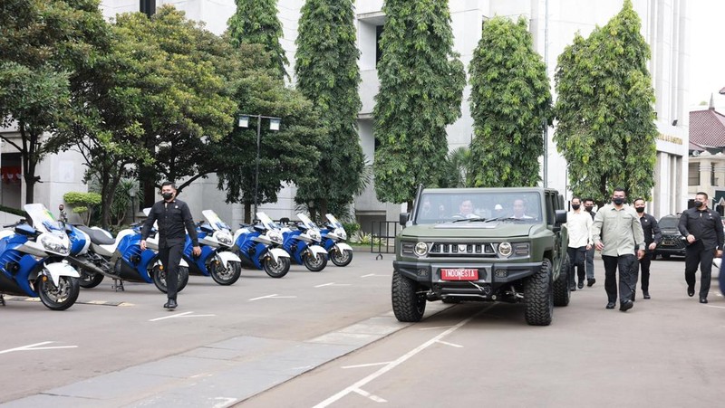 Presiden RI Joko Widodo bersama Menteri Pertahanan Prabowo Subianto telah resmi memberikan nama 