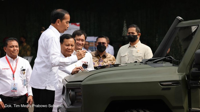 Presiden RI Joko Widodo bersama Menteri Pertahanan Prabowo Subianto telah resmi memberikan nama 