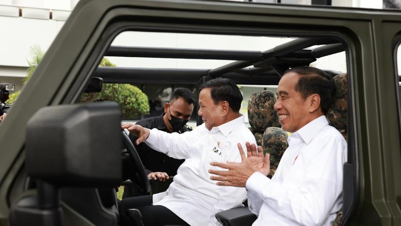 Presiden RI Joko Widodo bersama Menteri Pertahanan Prabowo Subianto telah resmi memberikan nama 