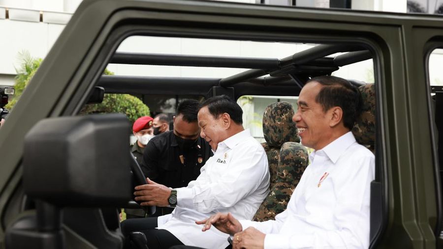 Presiden RI Joko Widodo bersama Menteri Pertahanan Prabowo Subianto telah resmi memberikan nama 