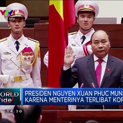 Video: Presiden Vietnam Mengundurkan Diri, Kenapa?