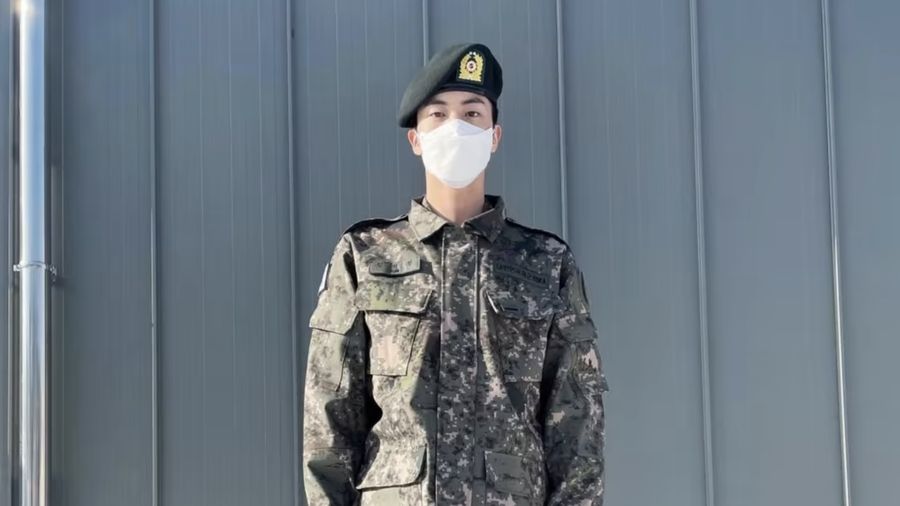 Jin BTS (Tangkapan Layar Weverse)