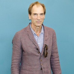 Aktor Inggris Julian Sands Dilaporkan Hilang di California