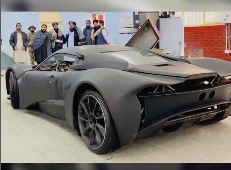 Inilah mobil sport buatan Taliban. (instagram @ENTOP)