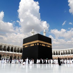 4 Penipuan Travel Haji & Umroh yang Viral di Indonesia