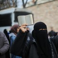 Dunia Kutuk Pembakaran Al-Qur'an di Swedia, Arab Hingga Iran