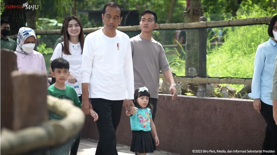 Presiden Jokowi Kunjungi Solo Safari, Surakarta, 23 Januari 2023. (Tangkapan Layar Youtube)