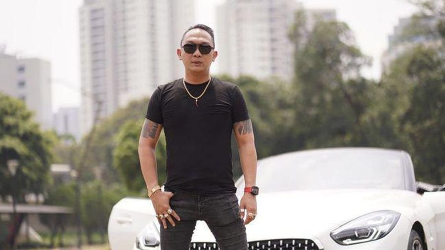 Pengusaha muda Henry Kurnia Adhi atau yang lebih dikenal Jhon LBF. (Tangkapan layar instagram @jhonlbf)