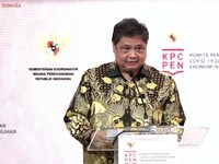 Airlangga Hartarto Bocorkan Perintah Jokowi Jangan Takut AI