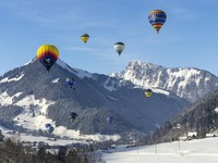 Perang Minggir! Potret Indah Festival Balon di Swiss