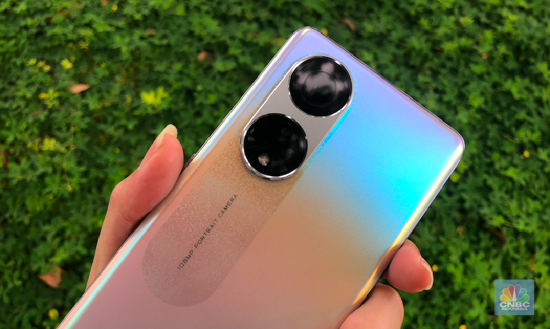 Oppo Reno 8T 5G dan 4G di Indonesia