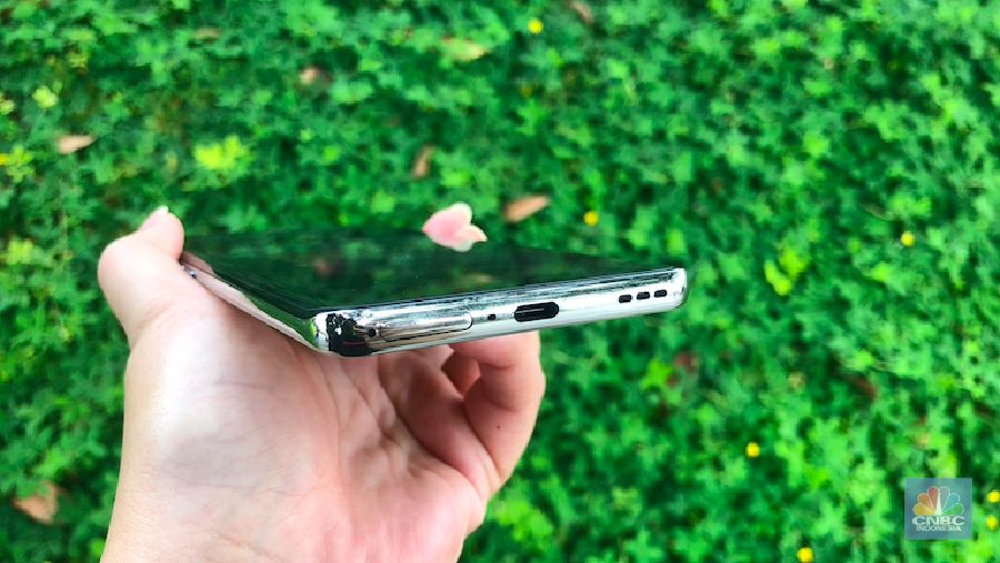 Oppo Reno 8T 5G dan 4G di Indonesia