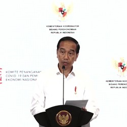 Jokowi Curhat Manajemen Gas dan Rem Nggak Gampang!