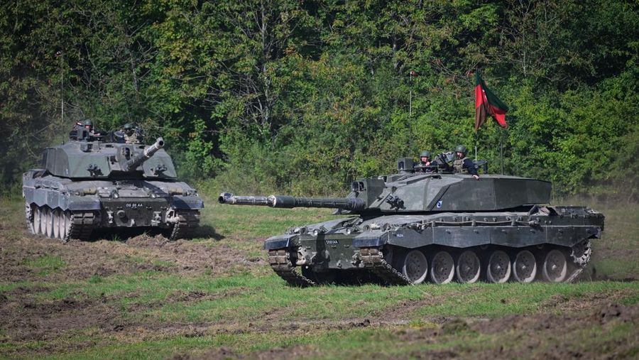 Tank Challenger 2 Inggris. (Getty Images/Finnbarr Webster)
