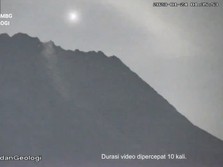 Heboh! Ada Cahaya Benda Lagit Mirip Ufo di Atas Gunung Merapi