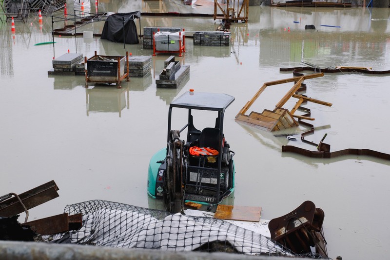 Stranded vehicles are seen during heavy rainfall in Auckland, New Zealand January 27, 2023, in this screen grab obtained from a social media video. @MonteChristoNZ/via REUTERS THIS IMAGE HAS BEEN SUPPLIED BY A THIRD PARTY. MANDATORY CREDIT. NO RESALES. NO ARCHIVES.