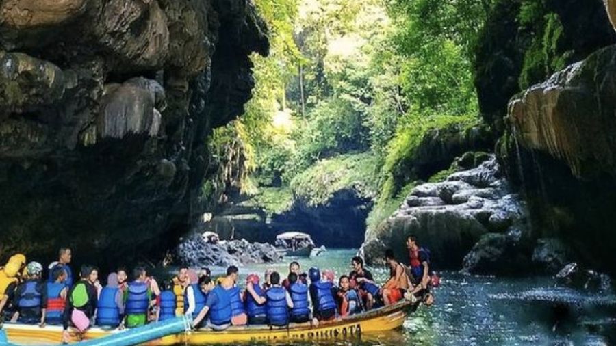 Green Canyon Pangandaran. Foto: Instagram @greencanyonbodyrafting
