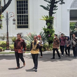 Usai Temui Jokowi, Bahlil: RI Setop Ekspor Bauksit Juni 2023!