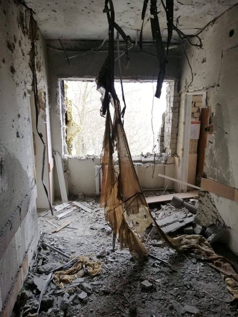 UKRAINE-CRISIS/KHERSON A view of a damaged building after an attack, amid Russia's invasion of Ukraine, in Kherson, Ukraine January 29, 2023. REUTERS/Nacho Doce