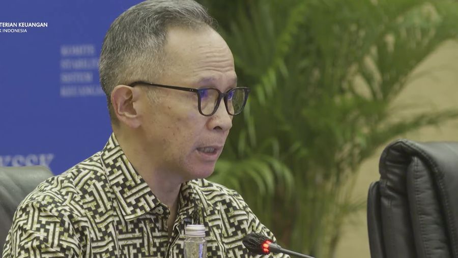 Ketua OJK Mahendra Siregar dalam Acara Konferensi Pers: Hasil Rapat Berkala I KSSK 2023 (Tangkapan Layar Youtube Kementerian Keuangan RI)