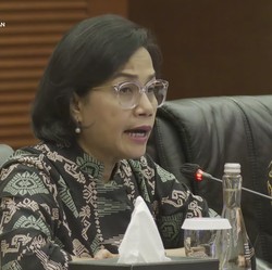 Sri Mulyani Respons Anggaran Kemiskinan Habis Rapat di Hotel