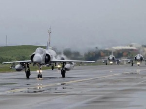 Jet Tempur Taiwan Jatuh Saat Latihan, Pilot Selamat