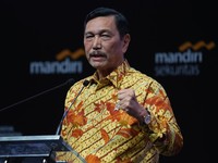 Singapura Minta RI Kirim Listrik Solar Panel, Nih kata Luhut!