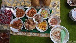 5 Tradisi Makan Bersama Khas Melayu Ini Populer di Indonesia