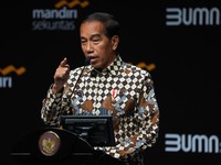 Tak Takut VOC di WTO, Jokowi Setop Ekspor Bauksit-Tembaga!