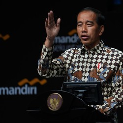Bisikan Bos IMF, Bikin Jokowi Tak Ragu Putar Balik!