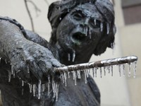 Orang Kaya Berebut Harta Karun, Warga AS Bisa Mati Kedinginan