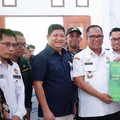 BPJS Ketenagakerjaan Beri Penghargaan ke Pemkab Muna Barat