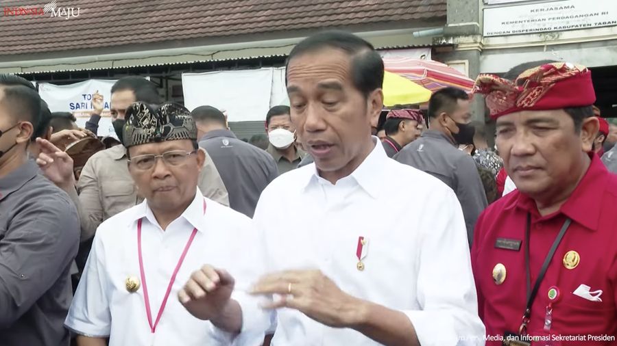 Keterangan Pers Presiden Jokowi Saat Kunjungi Pasar Baturiti, Tabanan, 2 Februari 2023. (Tangkapan Layar Youtube)